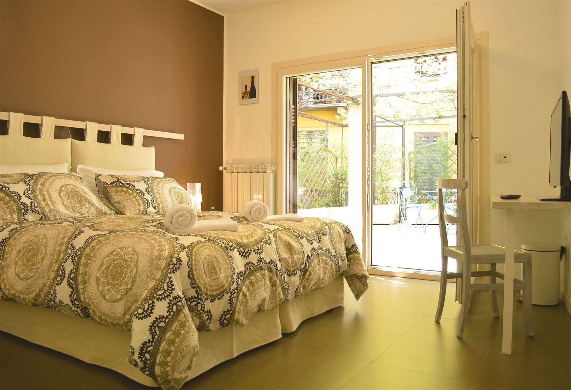 Room Inn Милан Экстерьер фото